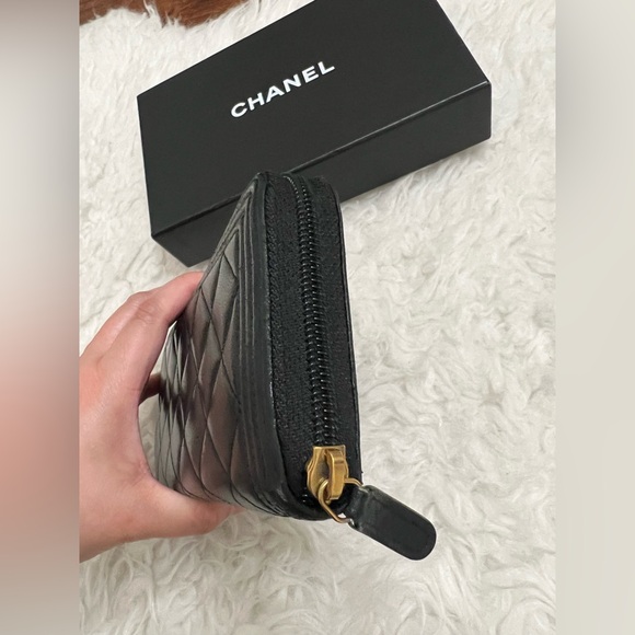 CHANEL Boy L-Gusset black Long Zip Wallet - Picture 7 of 15